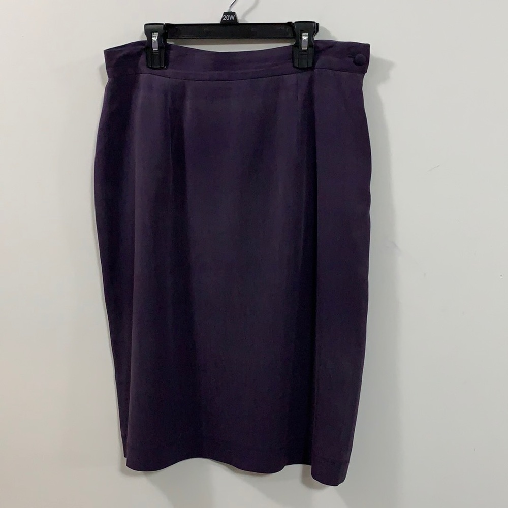 Women’s Magaschoni silk skirt Size 12 dk purple